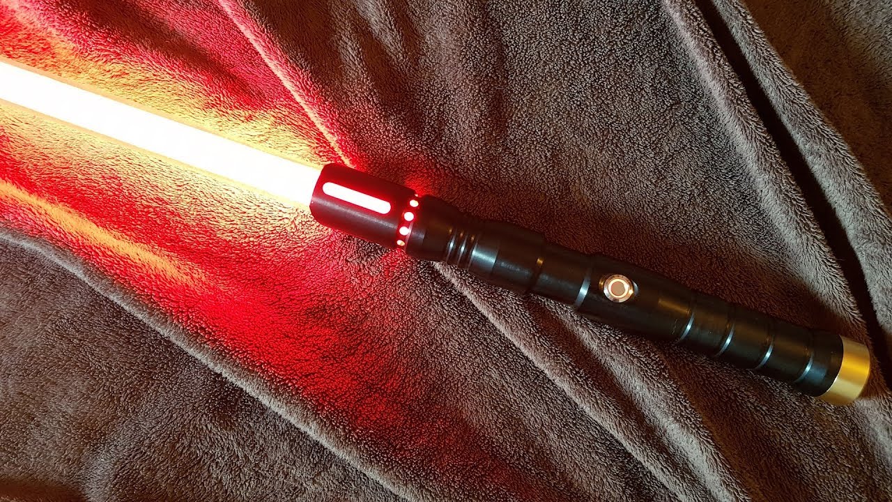 Un sabre laser made in France! Review FR du Padawan MK2 d'Elegant Weapons!