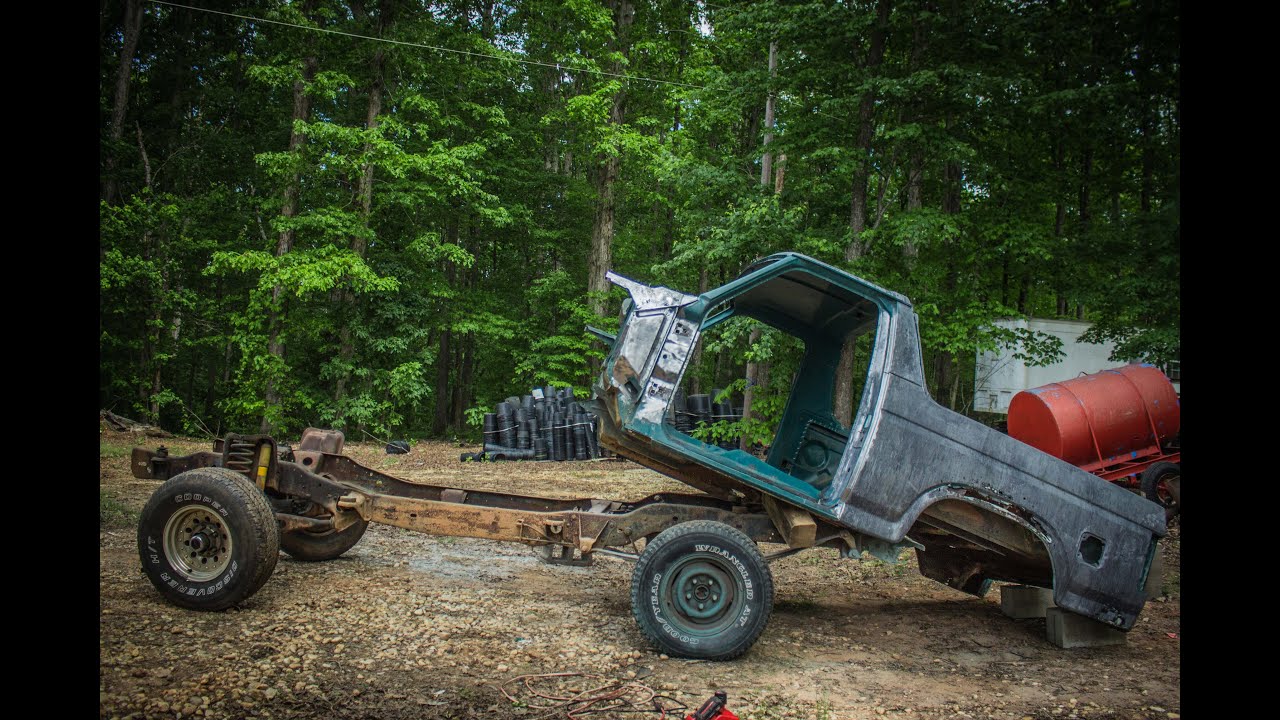 Removing the Bronco off the Frame!!! (time-lapse)