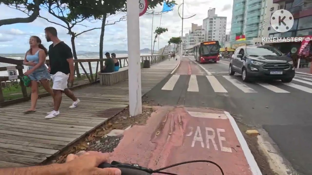 Maré altíssima muito vento acabou Praia Gravatá
