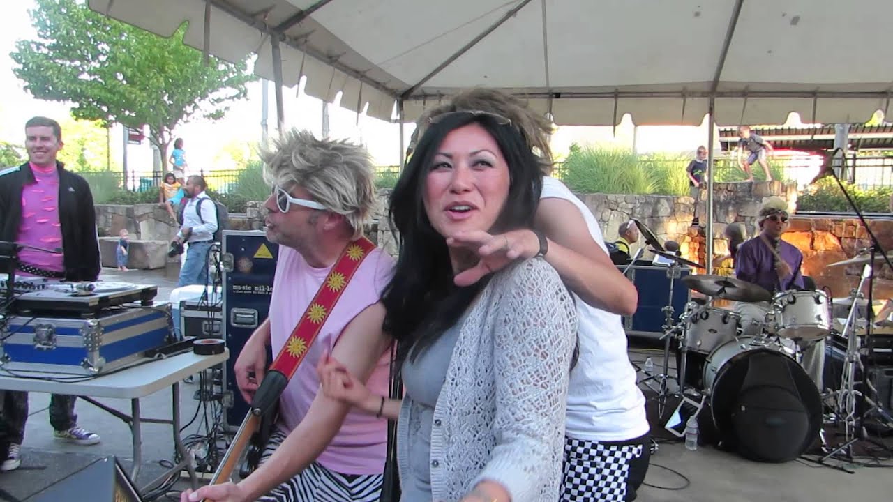 The Reflex - NW 80's Tribute Band, Rockin' 80's Night! &mdash; Pour Some Sugar On Me
