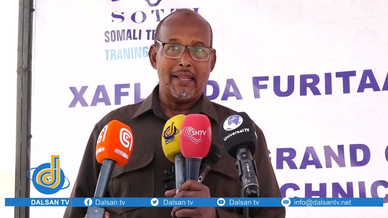 Dugsi lagu baranayo qeybaha Farsamada gacanta oo laga furay Muqdisho iyo Masuuliyiin ka qeybgalay.
