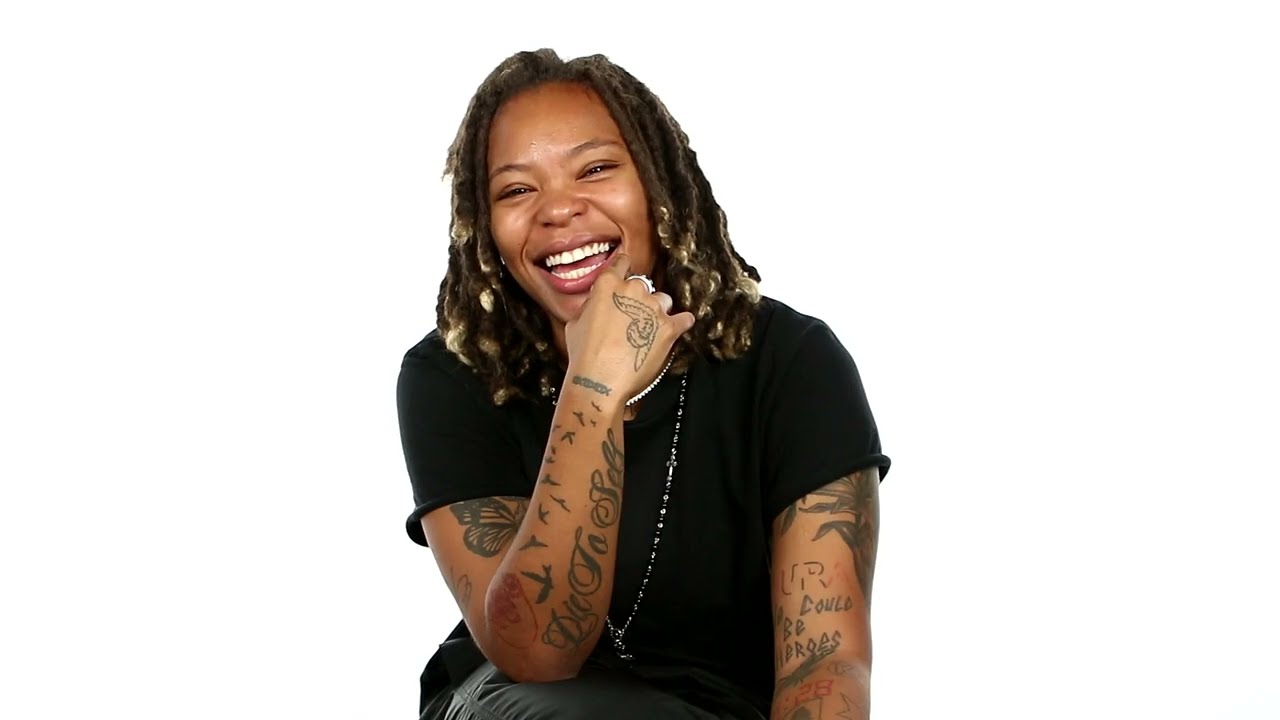 Kodie Shane Mother Questioning Her Sexual Orientation at Waffle House, Ne-Yo, Coming Out Advice