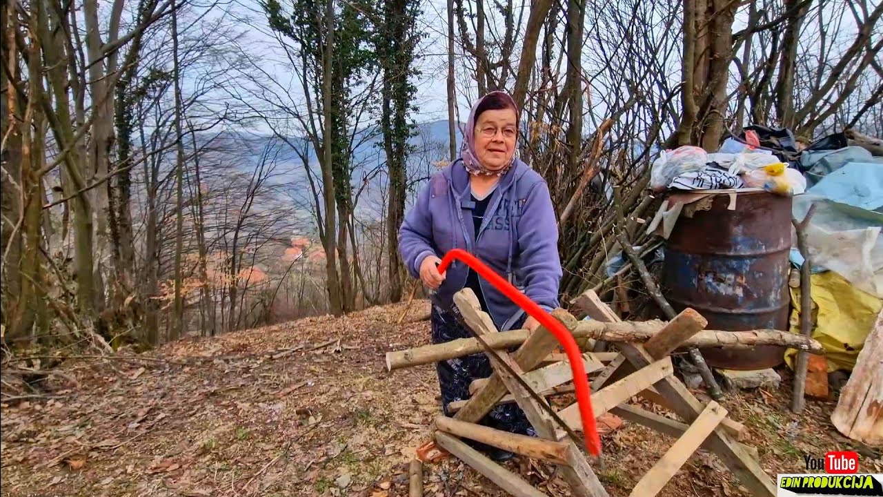 Odem u šumu da donesem drva na sebi , sjedem pa se dobro isplačem 