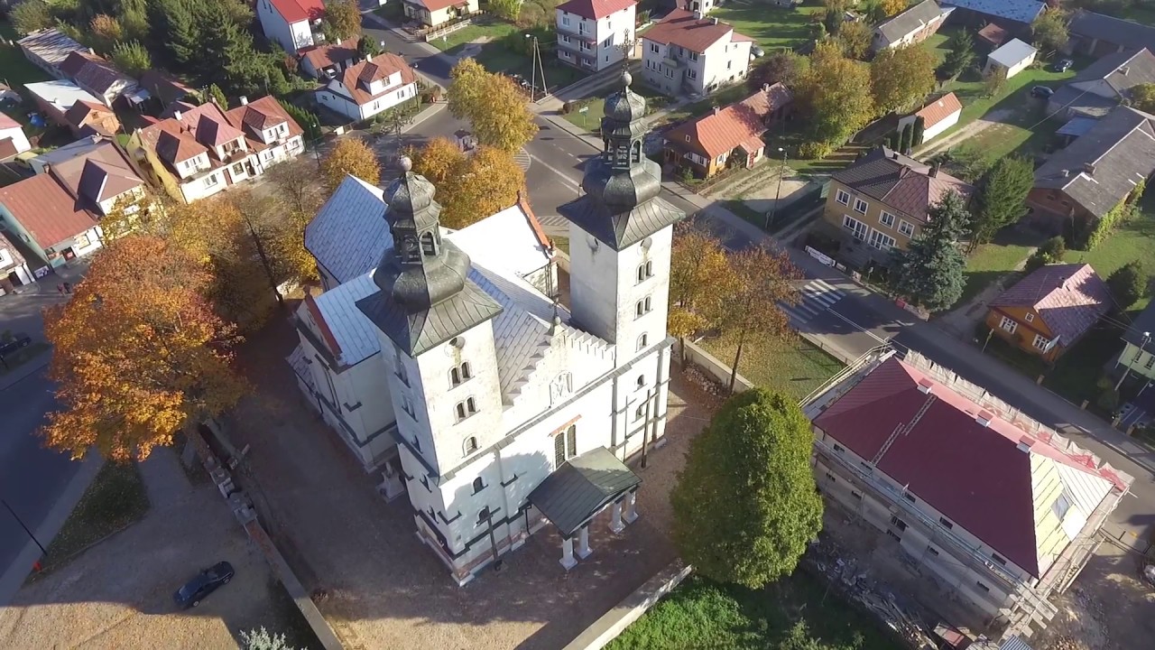 Kościół św. Stanisława w Czemiernikach z lotu ptaka.  Church of Saint Stanislaus in Czemierniki.