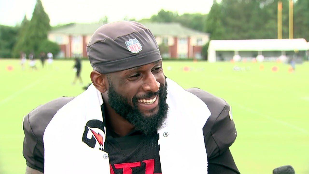 Atlanta Falcons LB Rashaan Evans Speaks at Training Camp