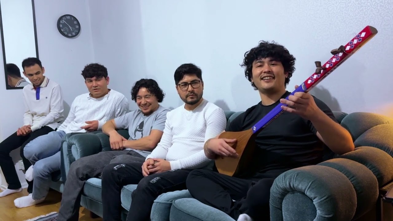 Homayoon Ghaznawi: صدای دلنشین از هنرمند محبوب همایون غزنوی