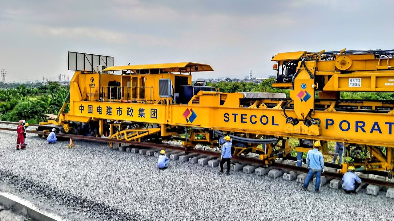 WOW! Amazing Modern Railway Track Laying Machine 