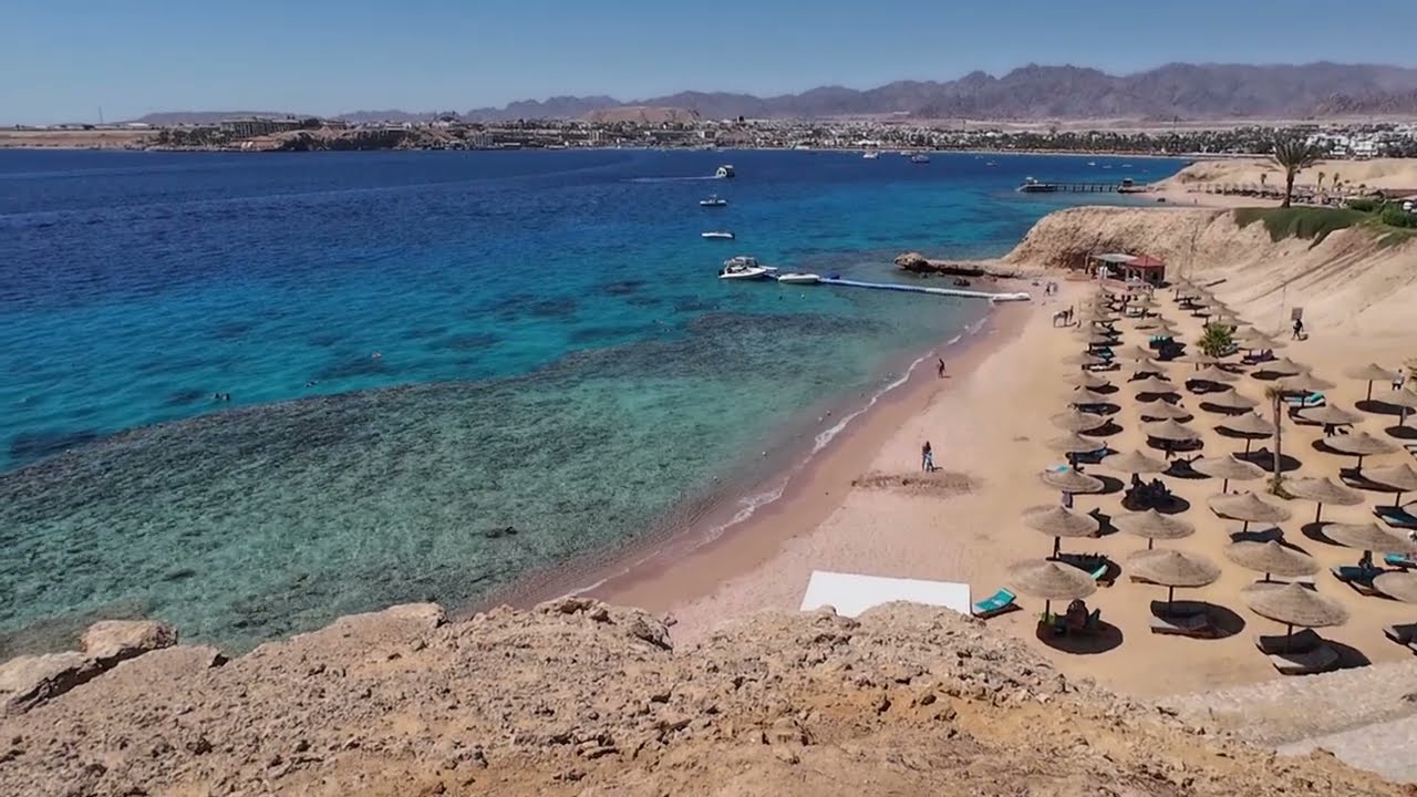 MOVENPICK Resort Sharm El Sheikh. Территория и пляжи отеля, бухта Naama Bay.