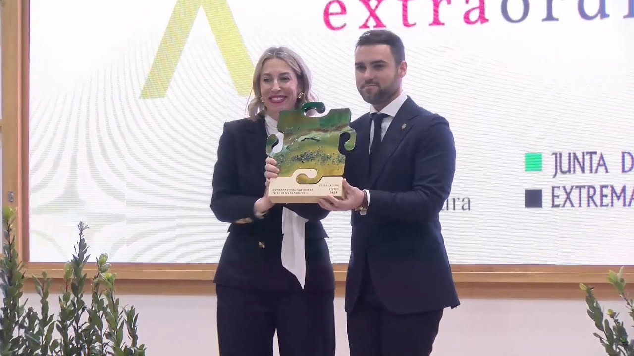 Jerez de los Caballeros ha sido galardonada hoy en FITUR con el premio  'Extrapatrimonio rural'