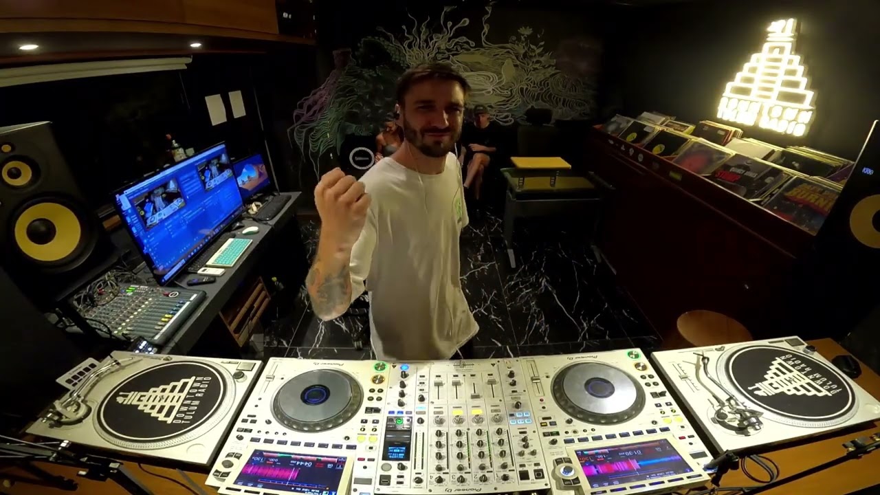 Techno Peak Time | MOSHER | RRS139 | Downtown Tulum Radio