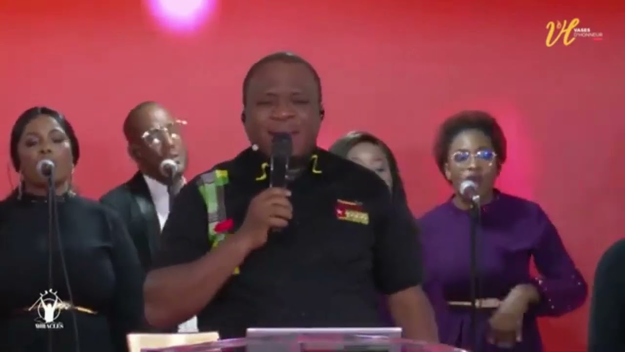 Pasteur Mohammed Sanogo _ 🎶Esprit de Dieu, Saint Esprit🎶  _(par Sacerdoce Royal VH Centre Kodesh)