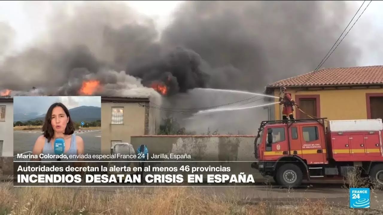 Espa&ntilde;a: miles de personas son evacuadas mientras las llamas devastan casas y bosques &bull; FRANCE 24