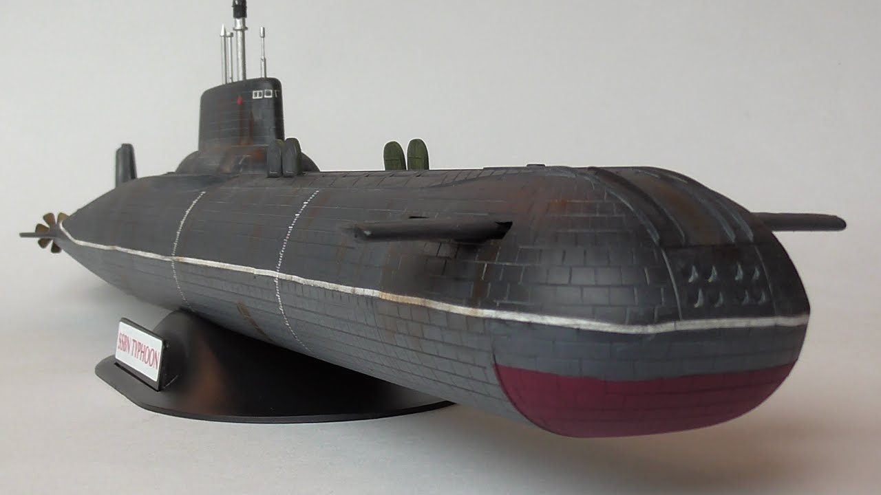 Revell Typhoon-Class Soviet Submarine 1:400 scale