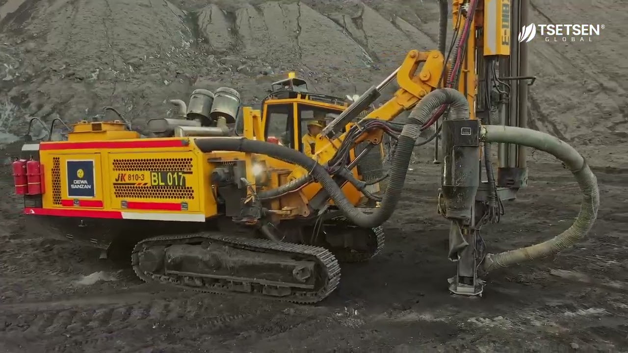 🚜 Meet the JK810-3 Integrated Hydraulic DTH Drilling Rig! 🚜