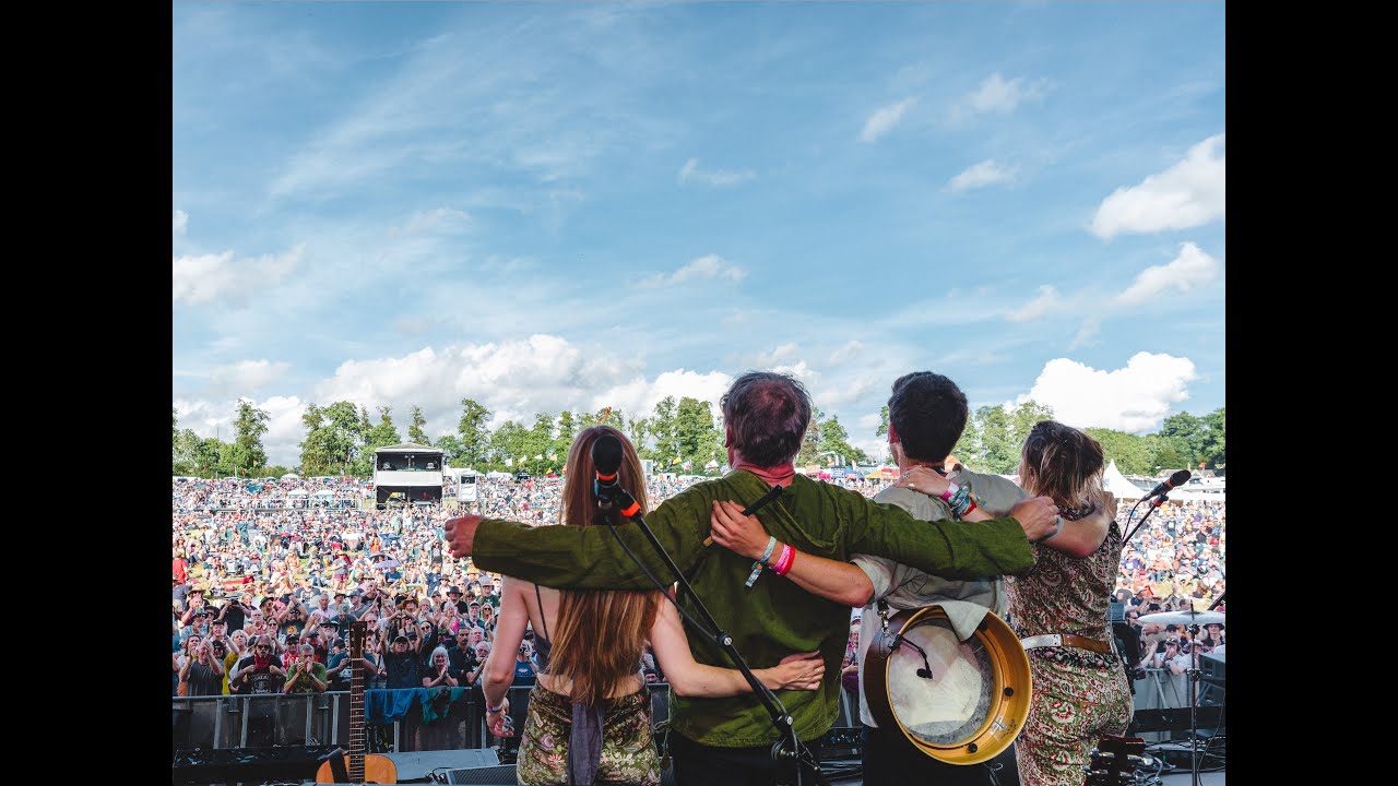 Ranagri - The Wife of Usher's Well, live at Cropredy Convention