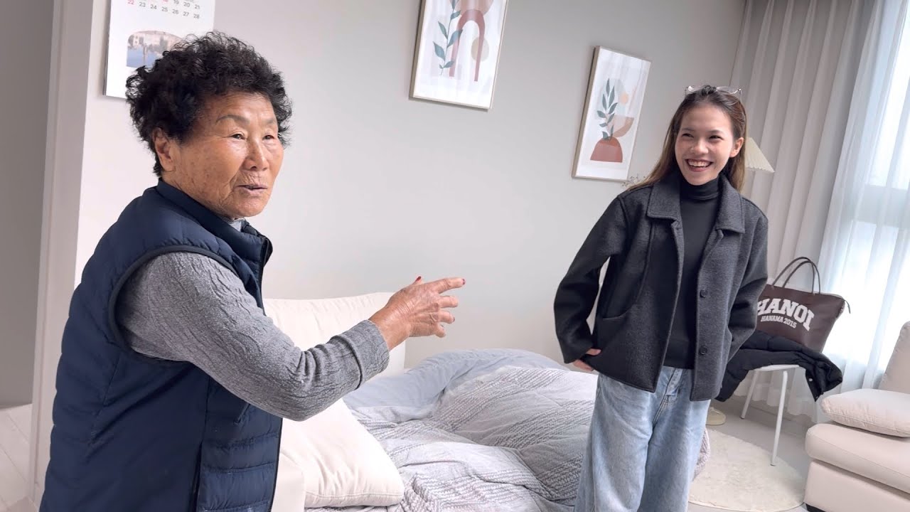 2 Cháu Về Nhà Dì Ngoan Ăn Tết 