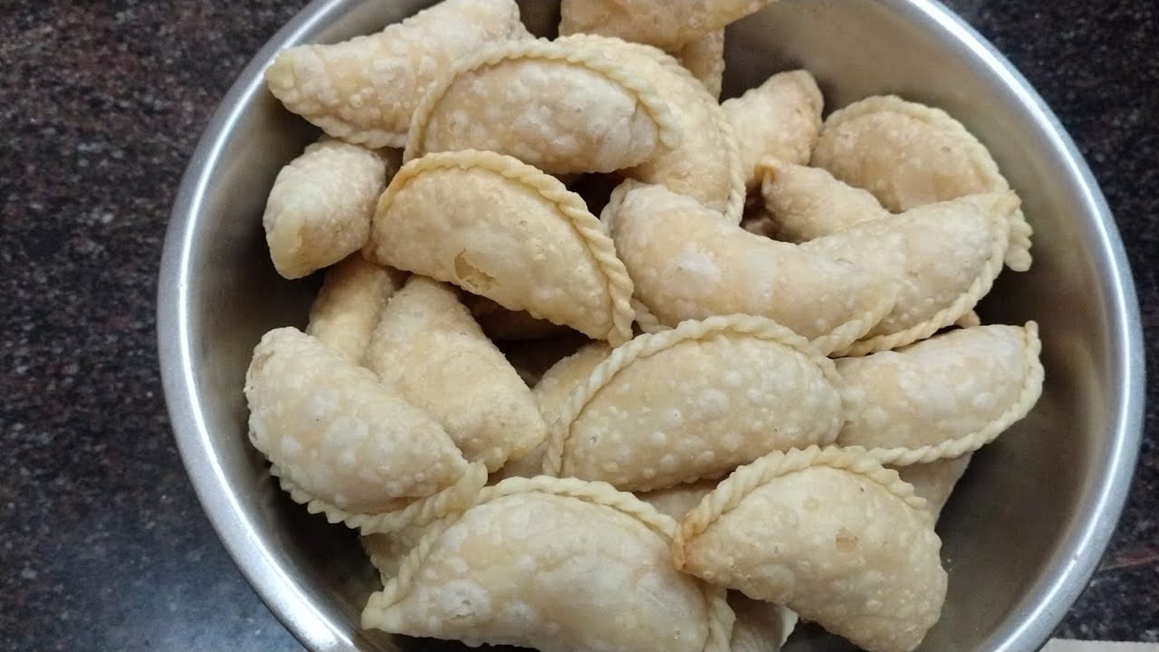 Kajjikaayalu recipe 😋👌Andhra pindi vantalu. 