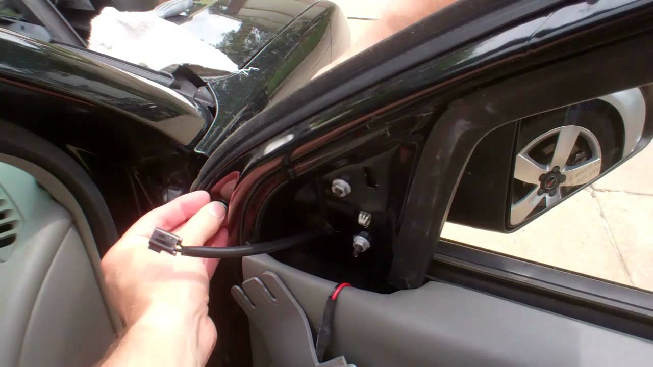 Chevrolet Malibu Maxx Side Mirror Replacement 2004