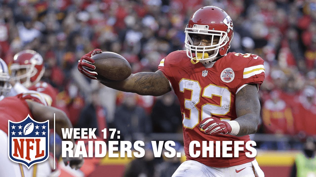 It's A Trap! Spencer Ware Takes Power Trap Handoff In For Score! | Raiders vs. Chiefs | NFL
