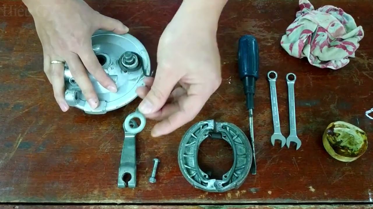 Hướng dẫn tháo lắp, bảo dưỡng, thay thế má phanh cơ (phanh trống) xe máy