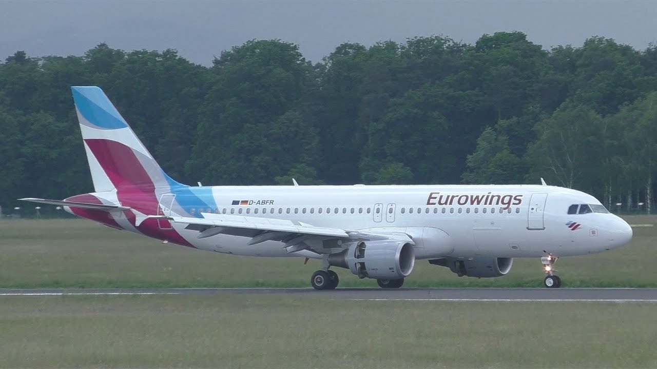 Eurowings Airbus A320 landing at Graz Airport | D-ABFR