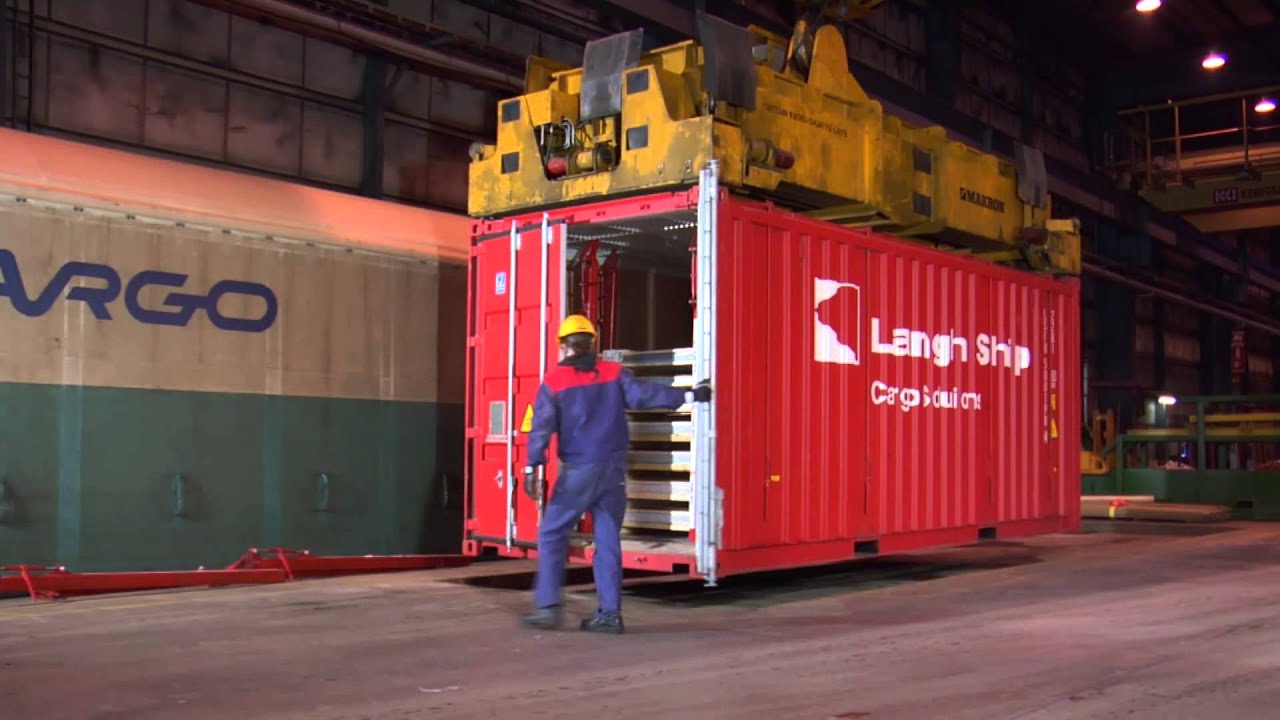 20&rsquo; Hard Open Top Container supporting stanchions