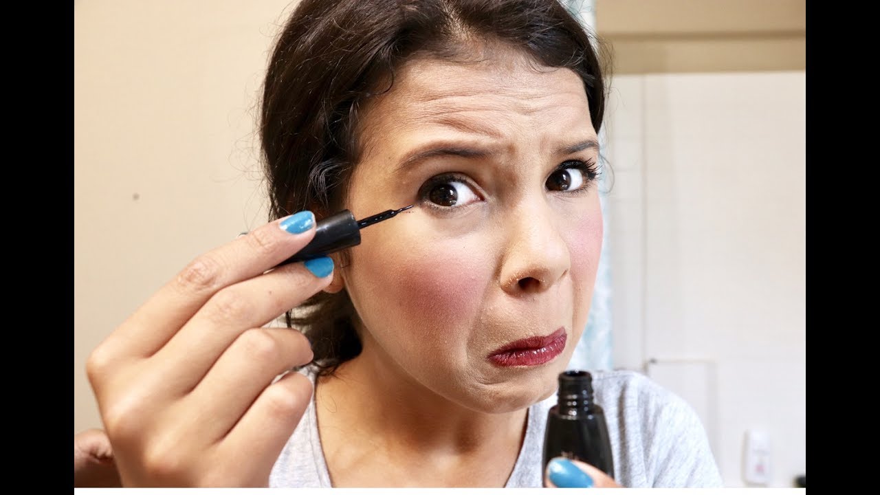TEEN TAKES MOM'S MAKEUP | Klai's First Try Alone