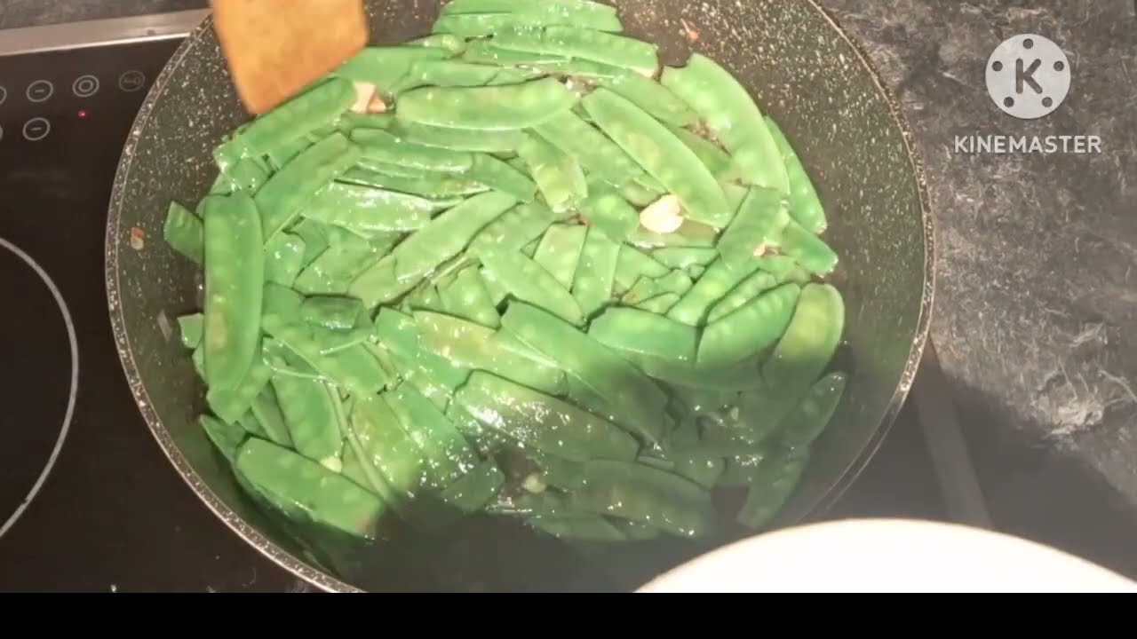 ผัดถั่วลันเตาอร่อยทำง่าย