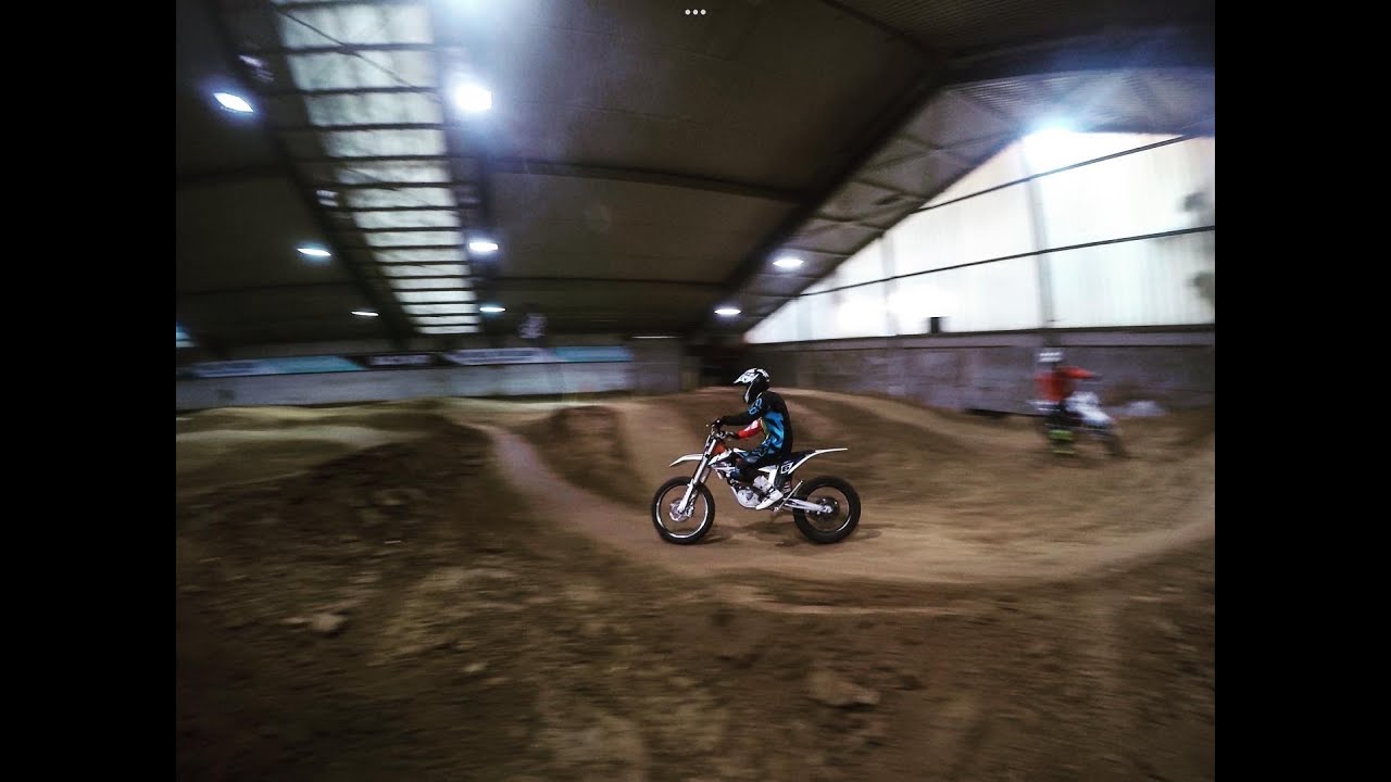 Anfänger auf dem E-Motocrossbike - Das erste mal E-Motocross edirtarena West