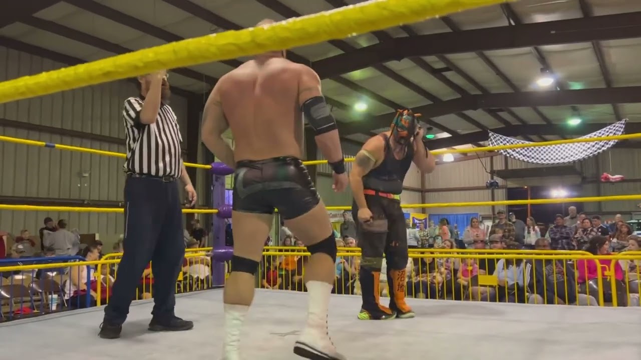 “The” Commodore Legion vs. Dustin Bozworth