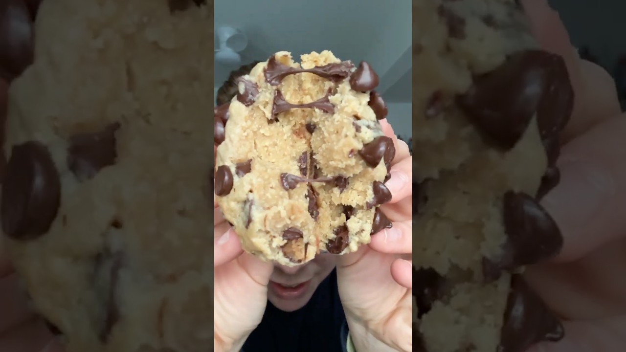 🍪Проверка гигантского печенья🍪 #печенье #печеньесшоколаднойкрошкой #рецептпеченья #домашняявыпечк...