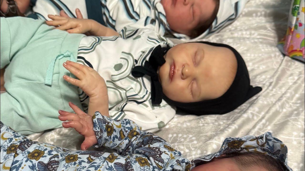 Changing 4 babies!  Best Friends Club @RebornHuggles