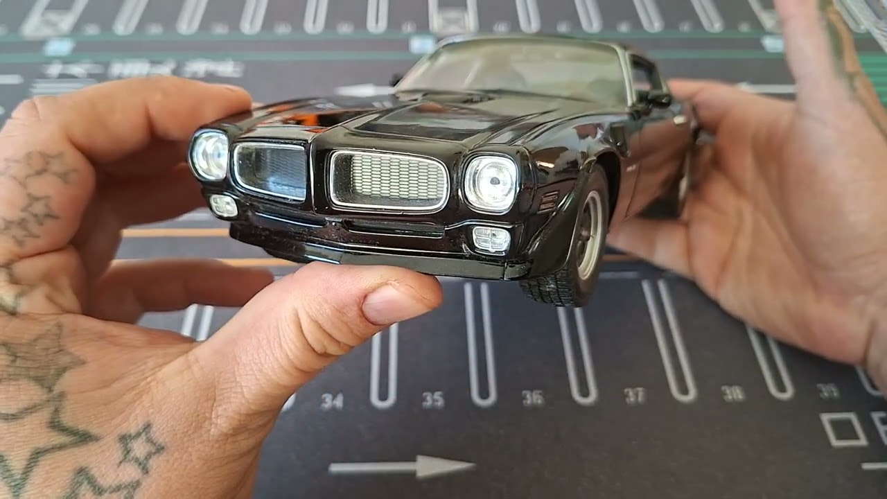 1:18 Welly 1972 Pontiac Firebird Trans Am