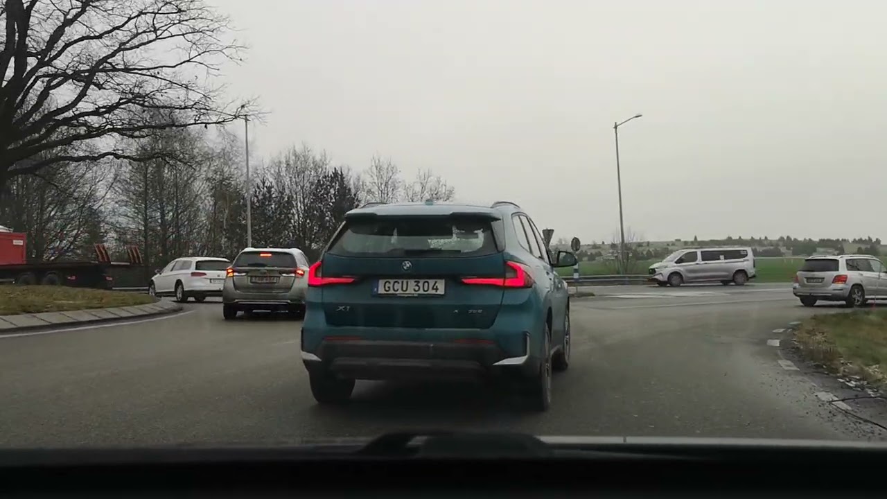 Blir så trött på bilen. 