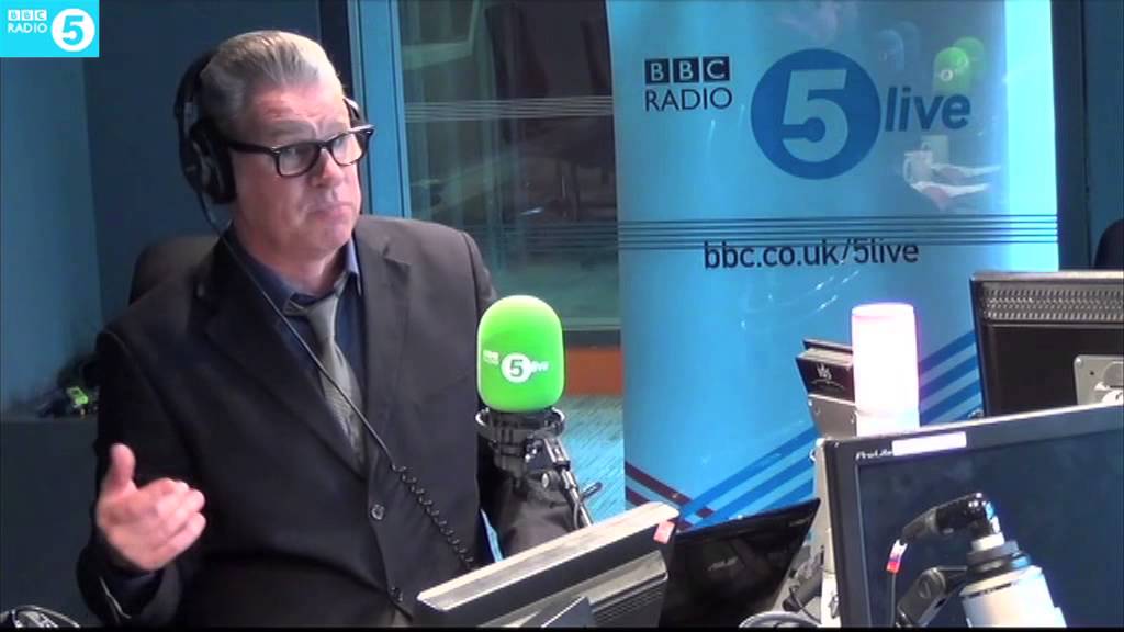 Mark Kermode reviews Mrs. Brown's Boys D'Movie