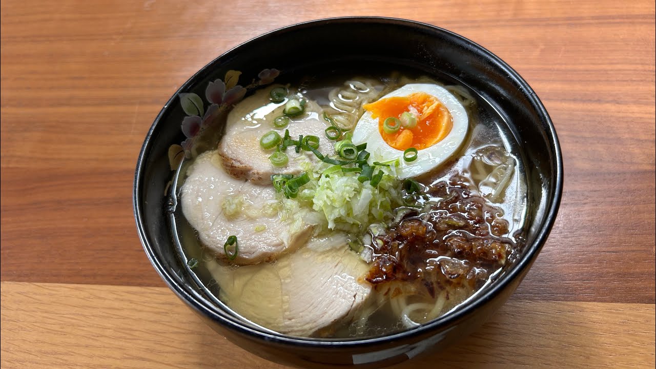 【初挑戦、自宅で作る本格鶏塩ラーメン】時間をかけてじっくり作ってみました🍜満足の鶏塩ラーメンでした😉👍