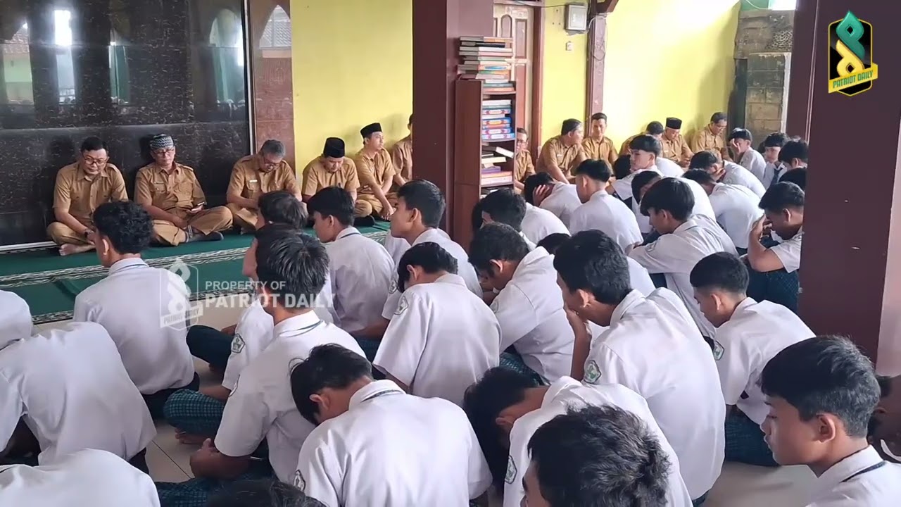 PESANTREN EKOLOGI | SMK MODEL PATRIOT IV CIAWIGEBANG 