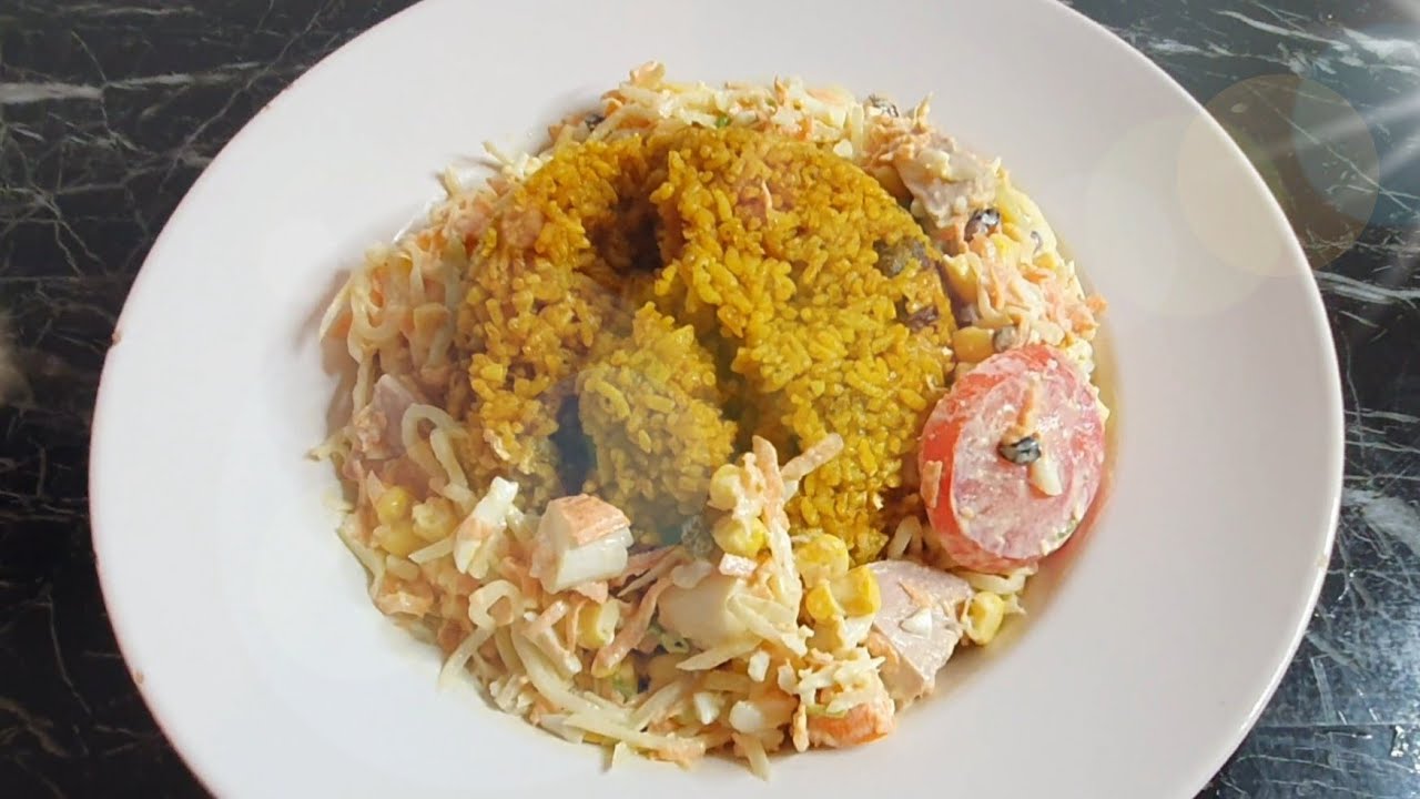 Pilao accompagné avec de la salade de papaye