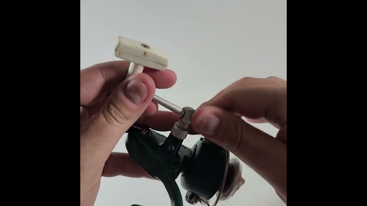 Penn Ultralight 716 Spinning Reel #shorts #ebay #reseller