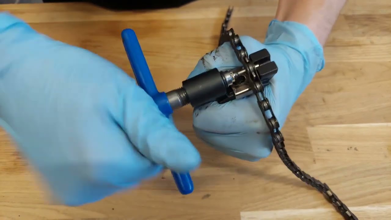 Ketjun vaihto polkupyörään / bicycle chain replacement