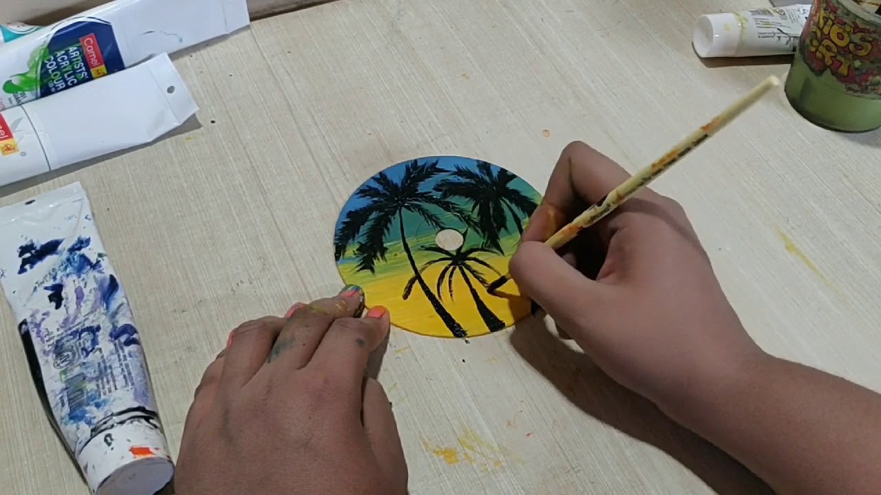 Acrylic painting on waste CD's | Acrylic painting | CD painting