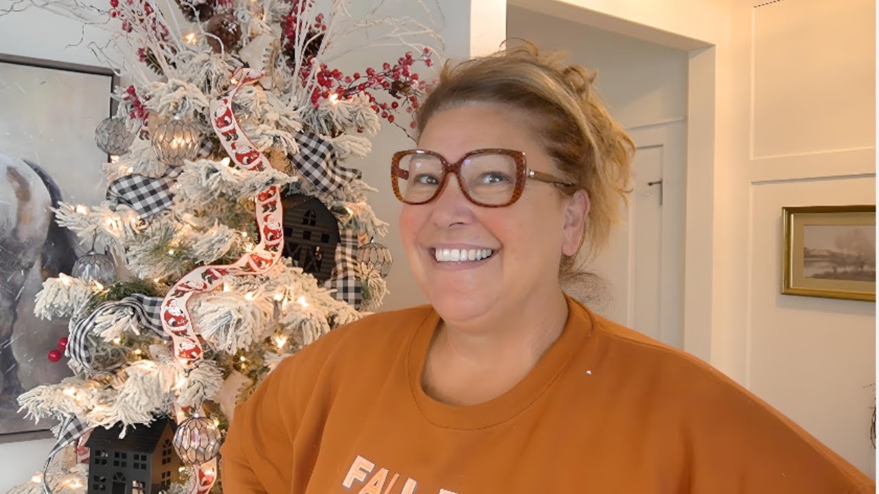 NEW!! 2023 CHRISTMAS DECORATE WITH ME // CHRISTMAS DECOR IDEAS // DECORATING FOR CHRISTMAS 2023