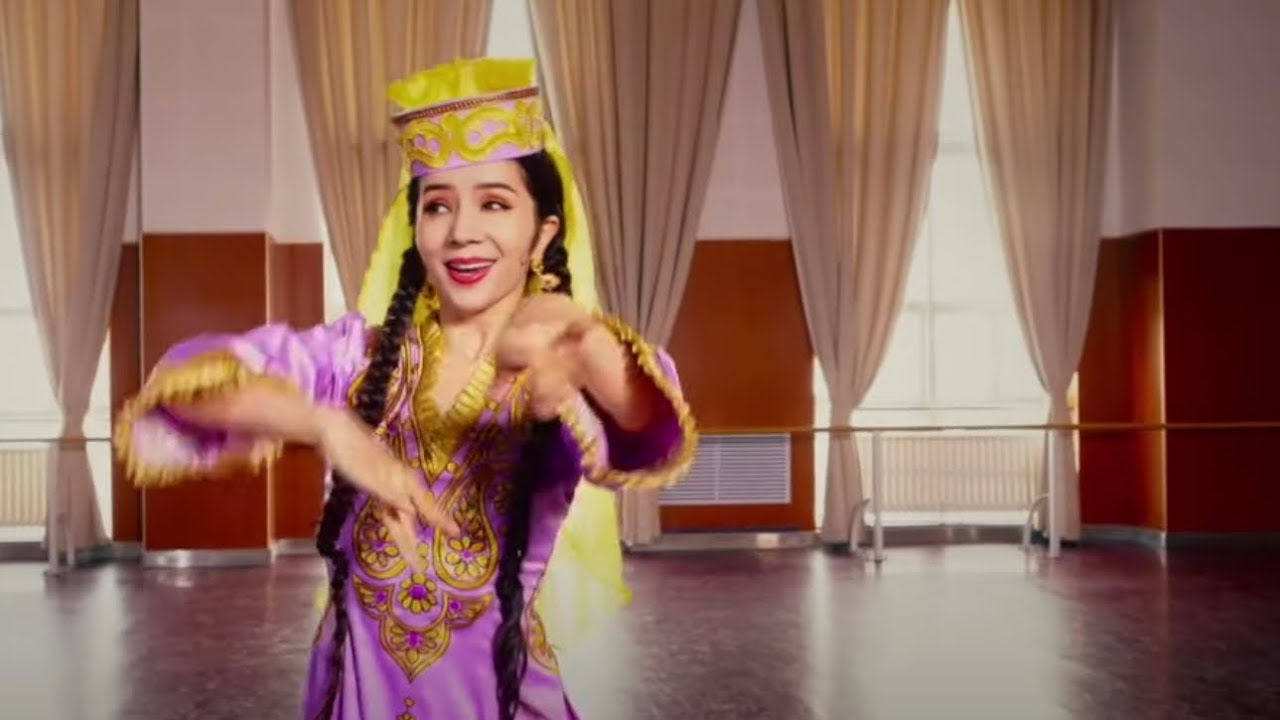 Uzbek Dance - Larzon | by Uyghur dancer Gulmira Mamat
