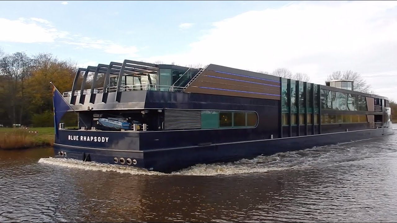 Je Hebt Valentijnsdag en Achteruitvaardag, met Vandaag 'SERVIO' en 'BLUE RHAPSODY' - #3550NL