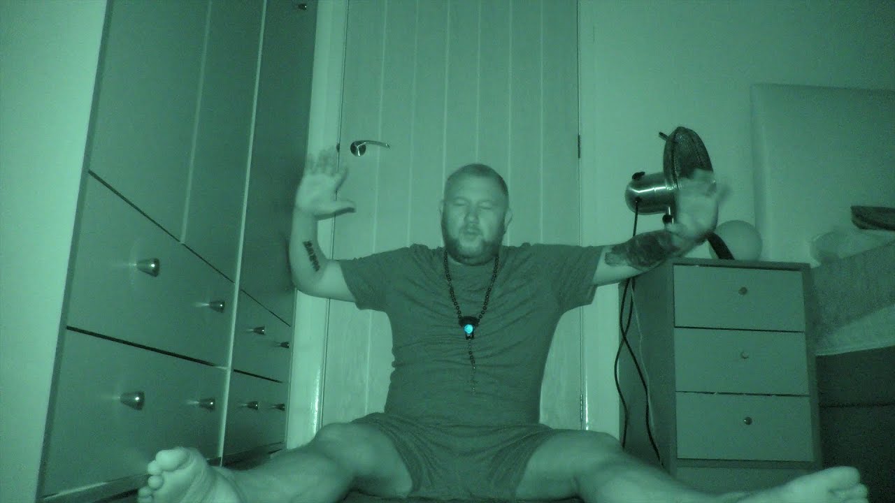 Absolutely TERRIFYING... Home Alone With a Poltergeist!