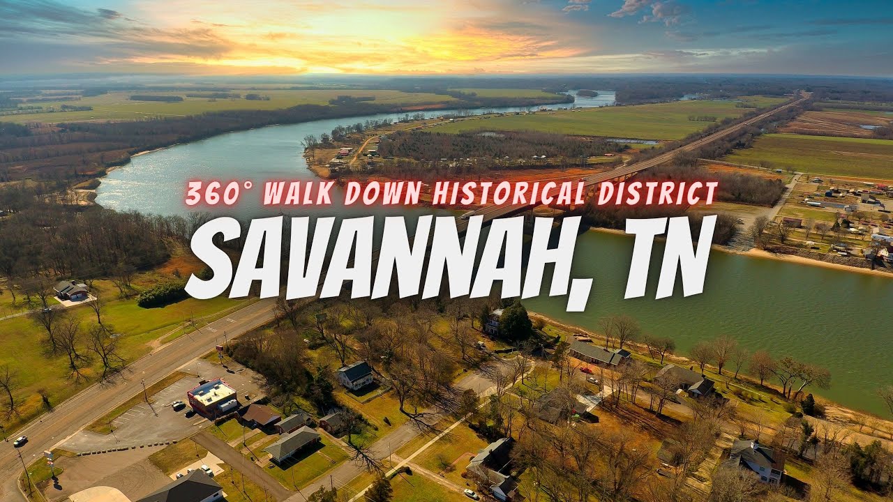 360° Walk Down Historical College Street in Savannah Tennessee