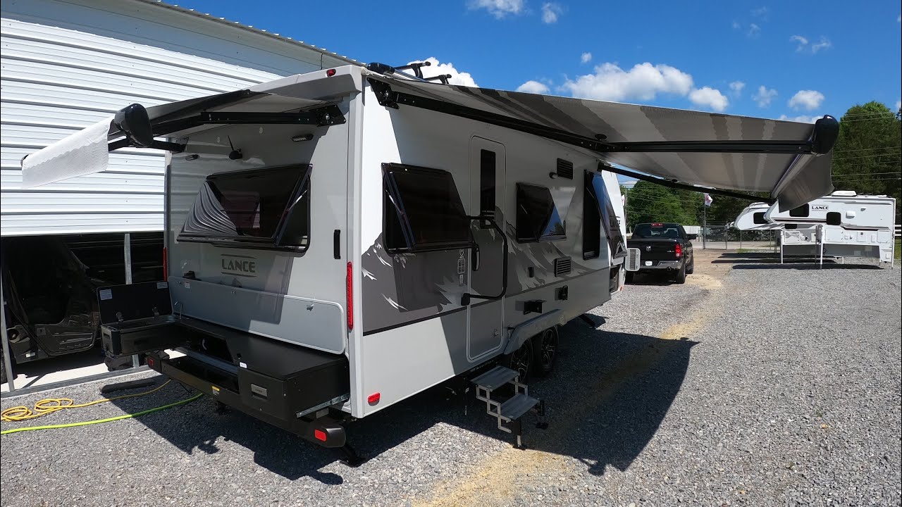 2021 Lance 2075 - Perfect Tailgating FourSeason Travel Trailer‼️