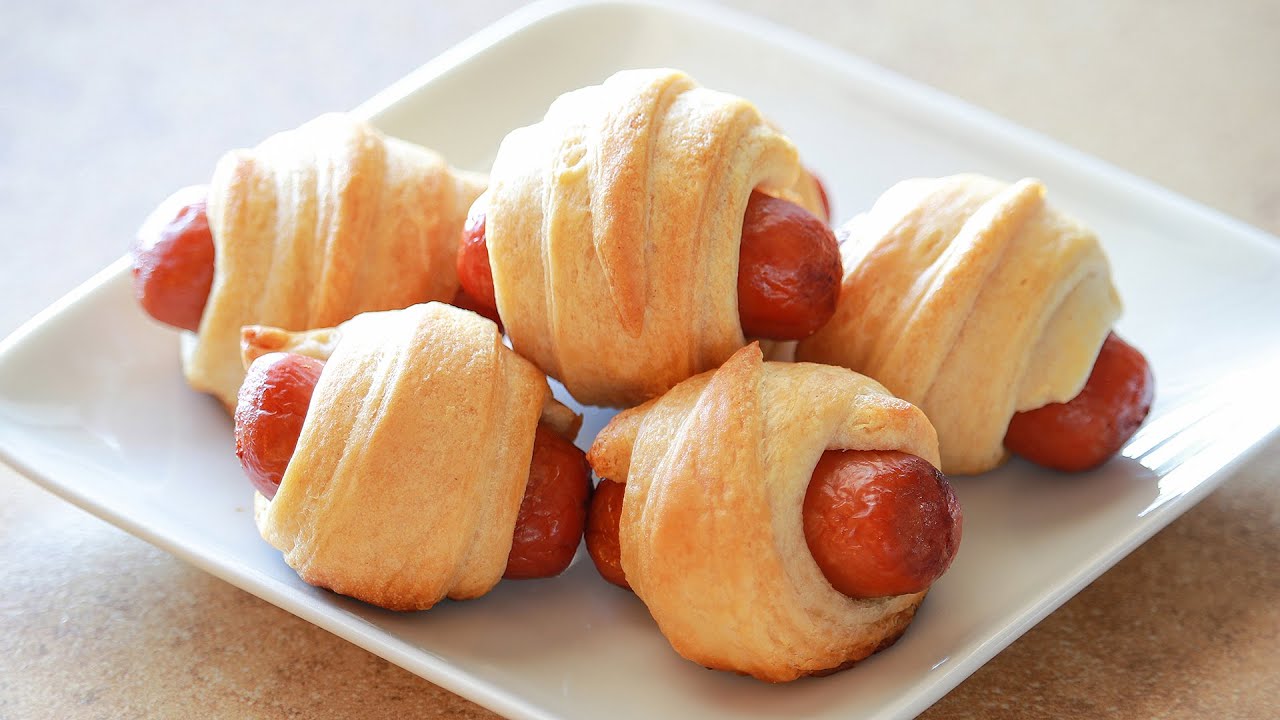 Easy Pigs in a Blanket for a Crowd