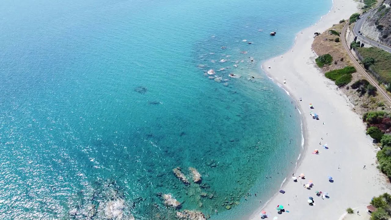 Mare di Calabria meraviglioso: Scogli di Africo