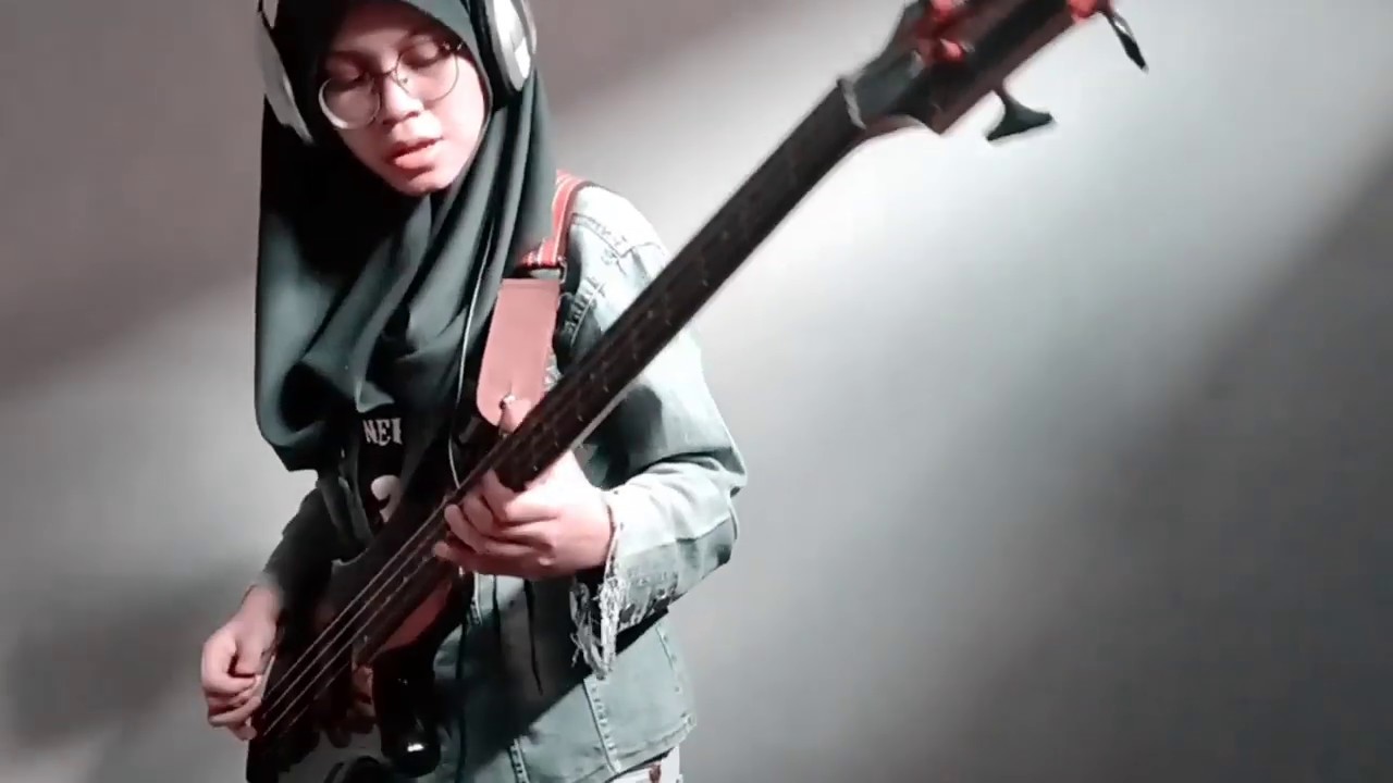 Tame Impala - Apocalypse Dreams (Bass Cover)